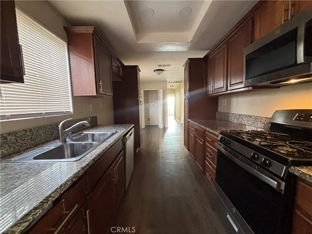 11971 170th Street, Artesia, California 90701 home-pic-3